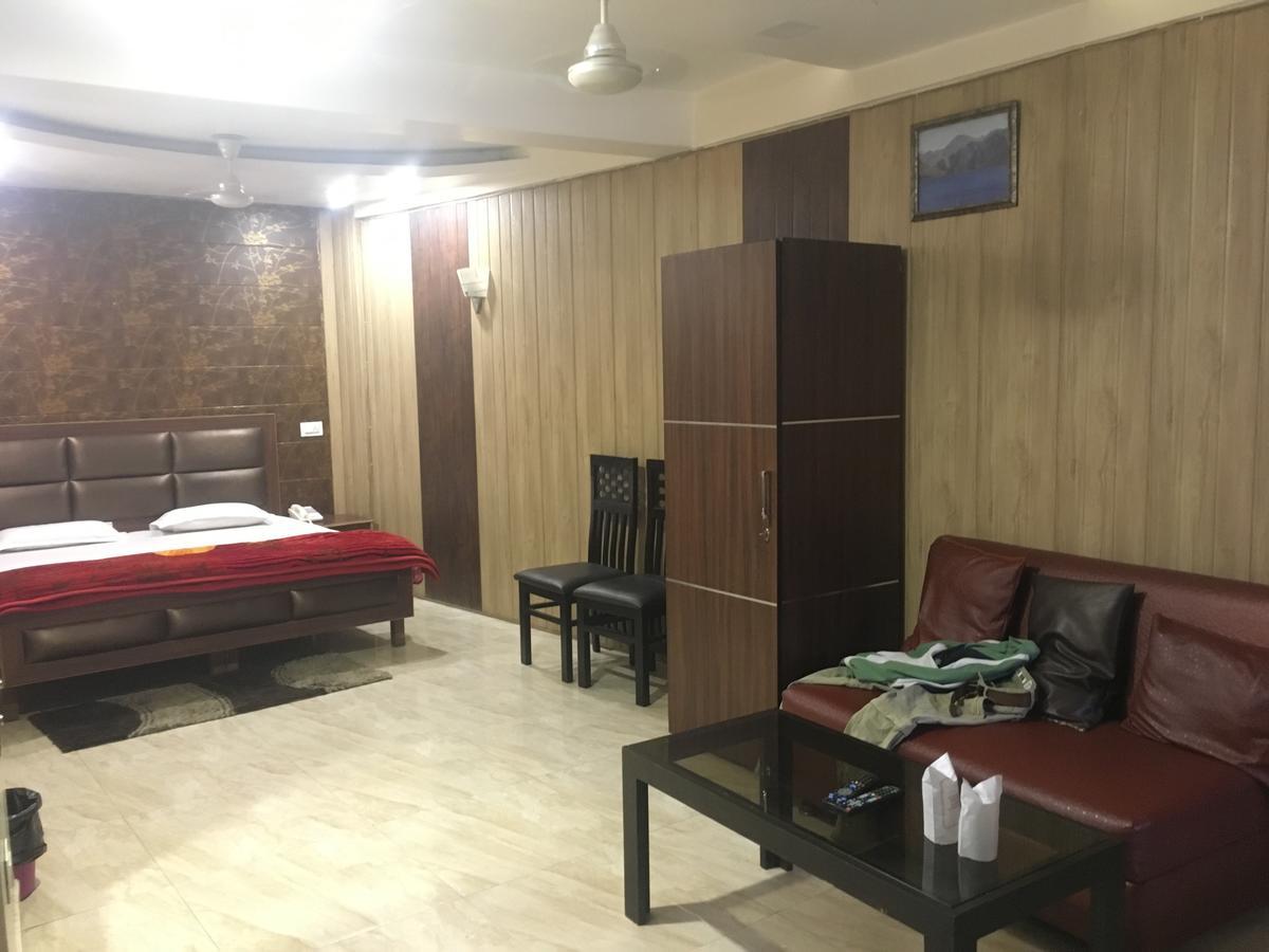 Oyo 12976 Hotel New Fiza Jammu Ngoại thất bức ảnh