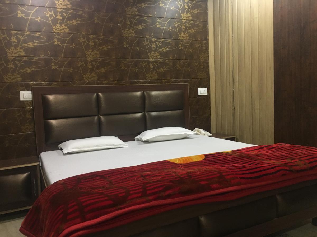 Oyo 12976 Hotel New Fiza Jammu Ngoại thất bức ảnh