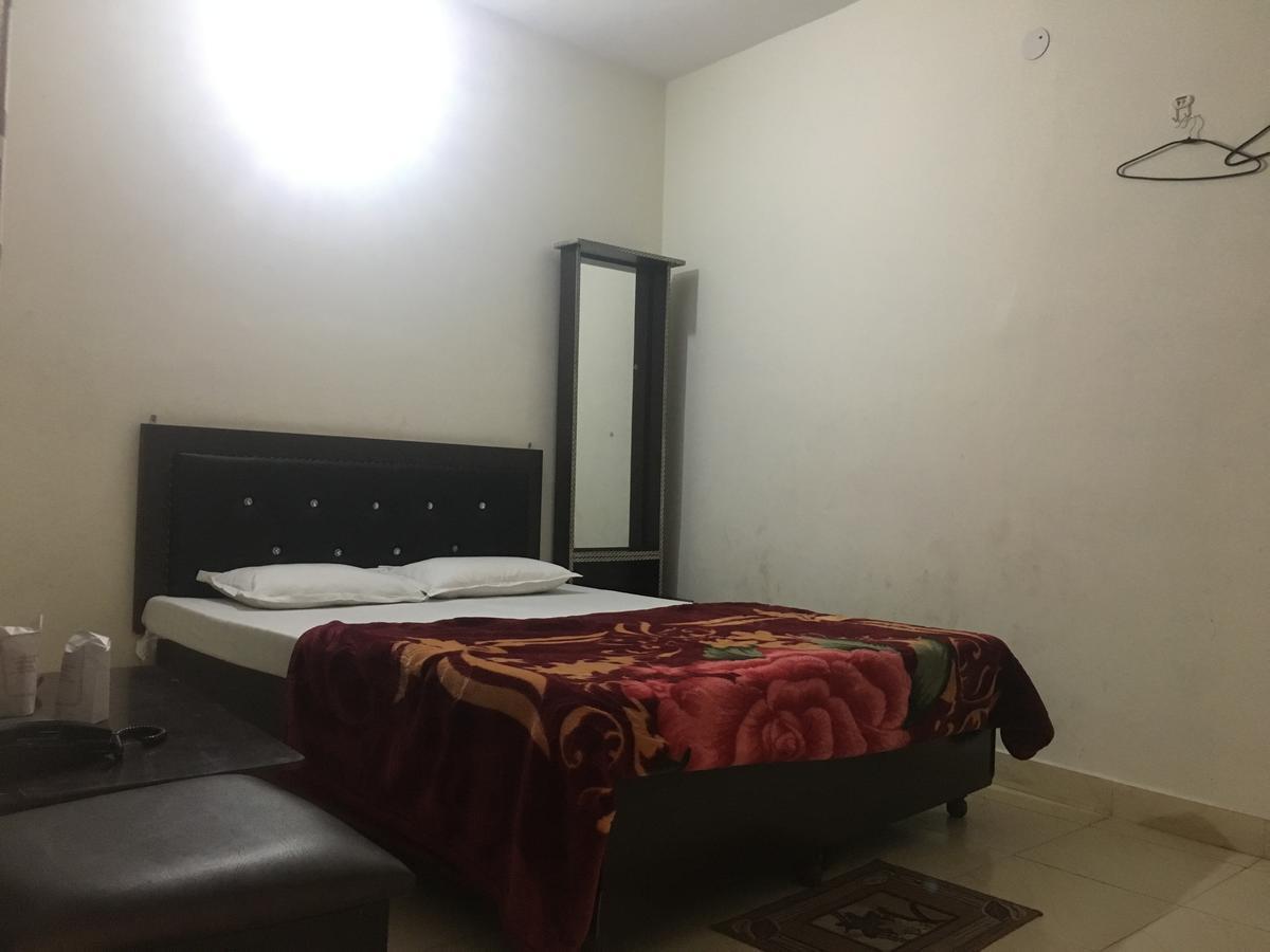 Oyo 12976 Hotel New Fiza Jammu Ngoại thất bức ảnh