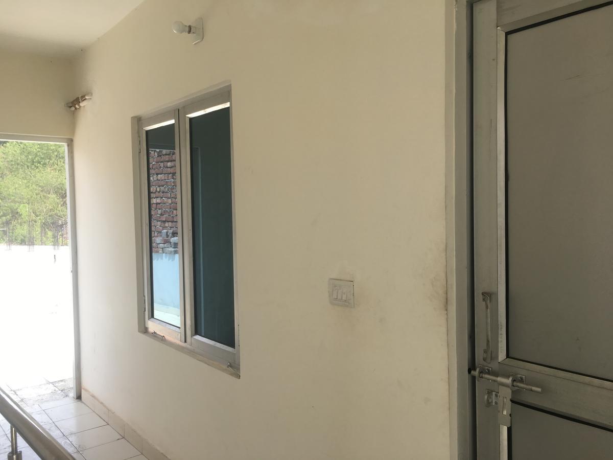 Oyo 12976 Hotel New Fiza Jammu Ngoại thất bức ảnh