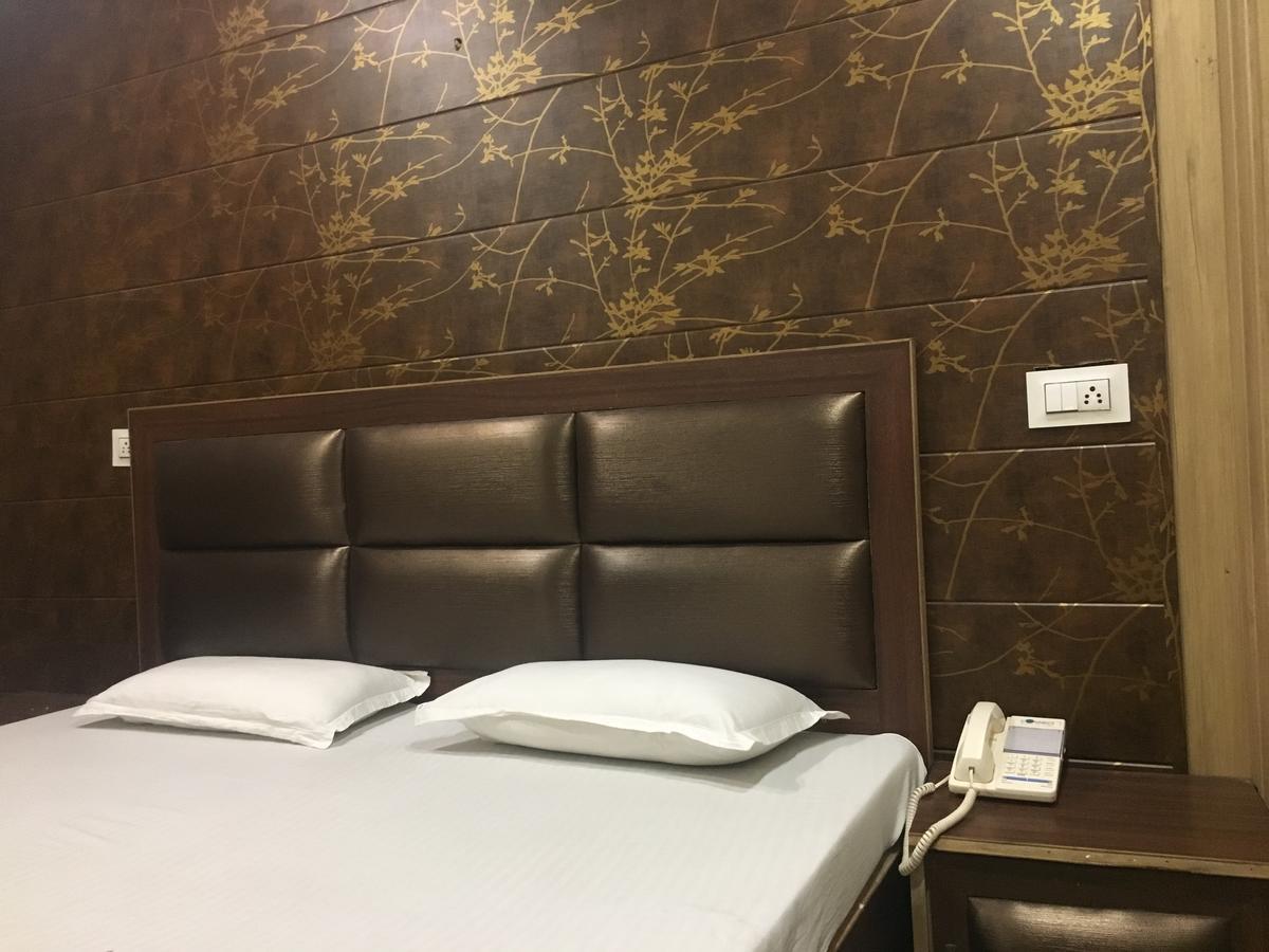 Oyo 12976 Hotel New Fiza Jammu Ngoại thất bức ảnh