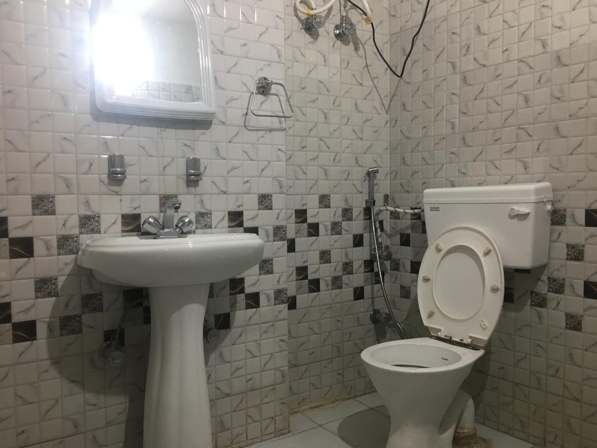 Oyo 12976 Hotel New Fiza Jammu Ngoại thất bức ảnh